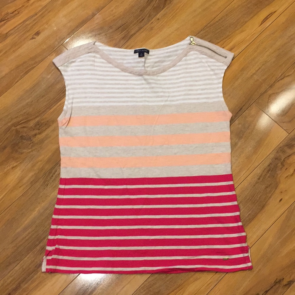 Women’s medium Tommy Hilfiger sleeveless top
